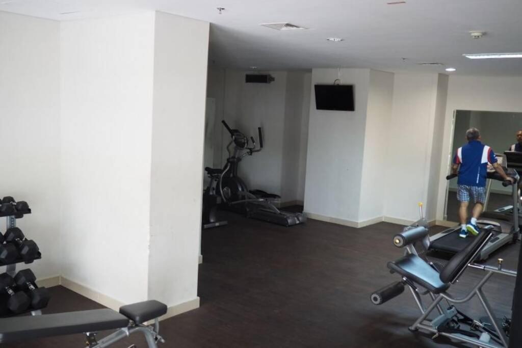 1 Bedroom Apartment Near Central Park Mall Dżakarta Zewnętrze zdjęcie